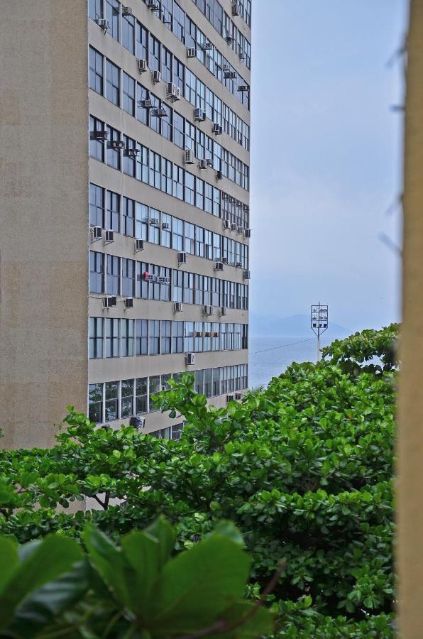 Apartamento Vista Lateral Mar: Amplo 3qts, 5min Ipanema